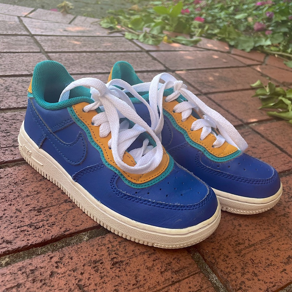 Colorblock NIKE Sneakers